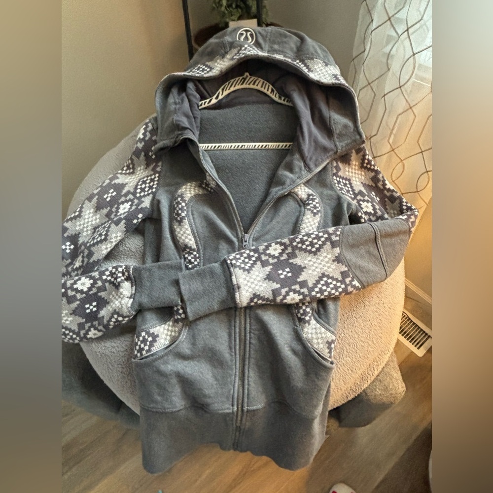 Old school lululemon size 8